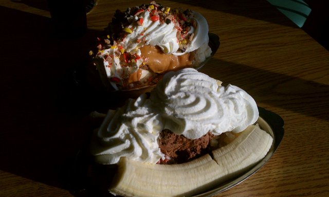 Banana split and a peanut themed sundae. A good dinner on a warm day.