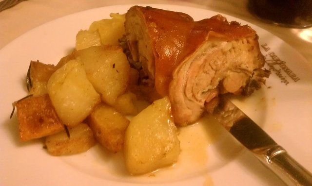 Maialino arrosto (pork).