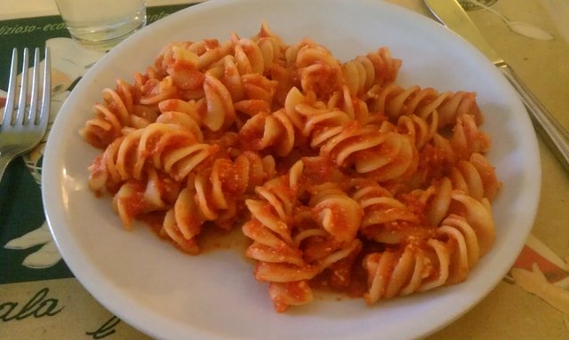 Fusilli pomodoro e ricotta.