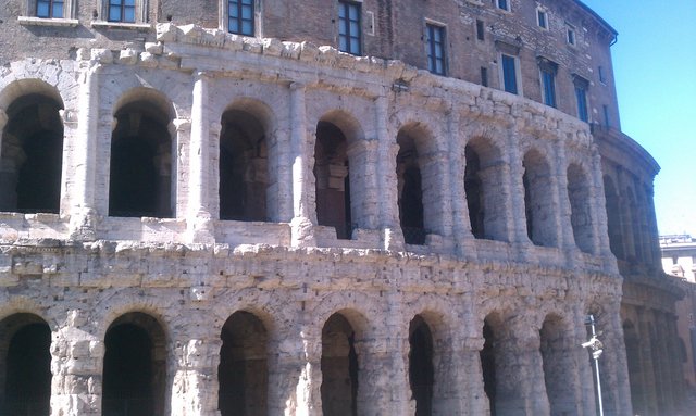 A model for the Colosseum, later converted (updated) to a Renaissance palace.