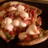 "Wargames" and mini pizzas (pesto, roasted tomatoes & garlic, prosciutto, mozzarella).