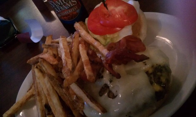 Bacon Swiss cheese burger, Sam Adams Oktoberfest.