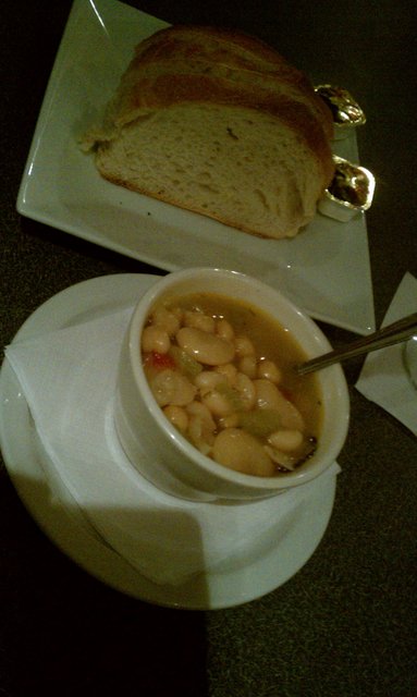 Pasta e fagioli appetizer.