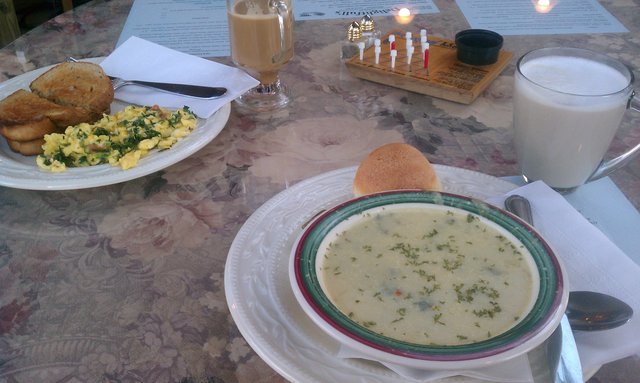 Eggs & toast, zuppa toscana, latte, cappuccino. Eclectic.