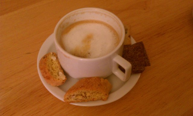 Cappuccino, cantuccini, chocolate vanilla crisps (thanks to Premier sale for that last one).