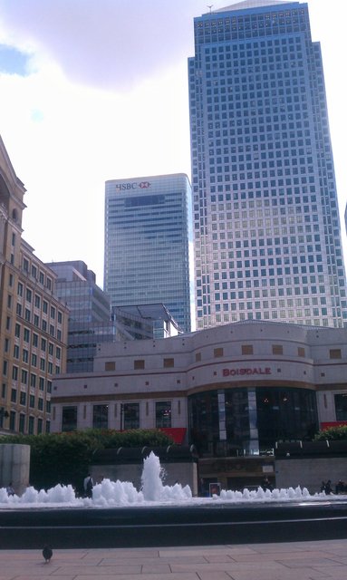 Apparently HSBC has changed its name to 4SBC (note the plywood on the tower).