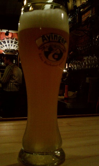 Ayinger Brau-Weisse to warm up.