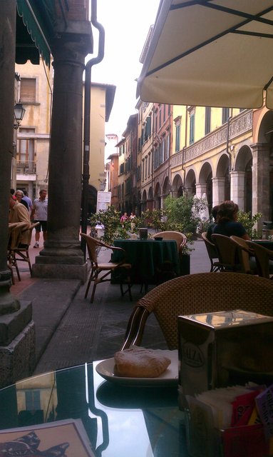 My last morning cappuccino in Pisa.