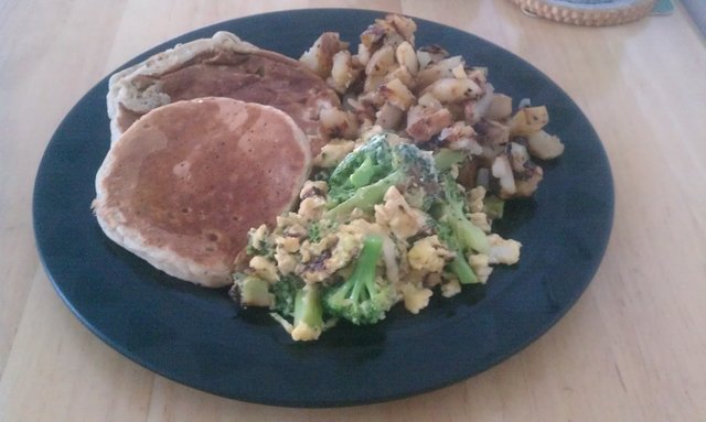 Buckwheat & steel cut oat pancakes; broccoli, shallot, manchego eggs; home fries.