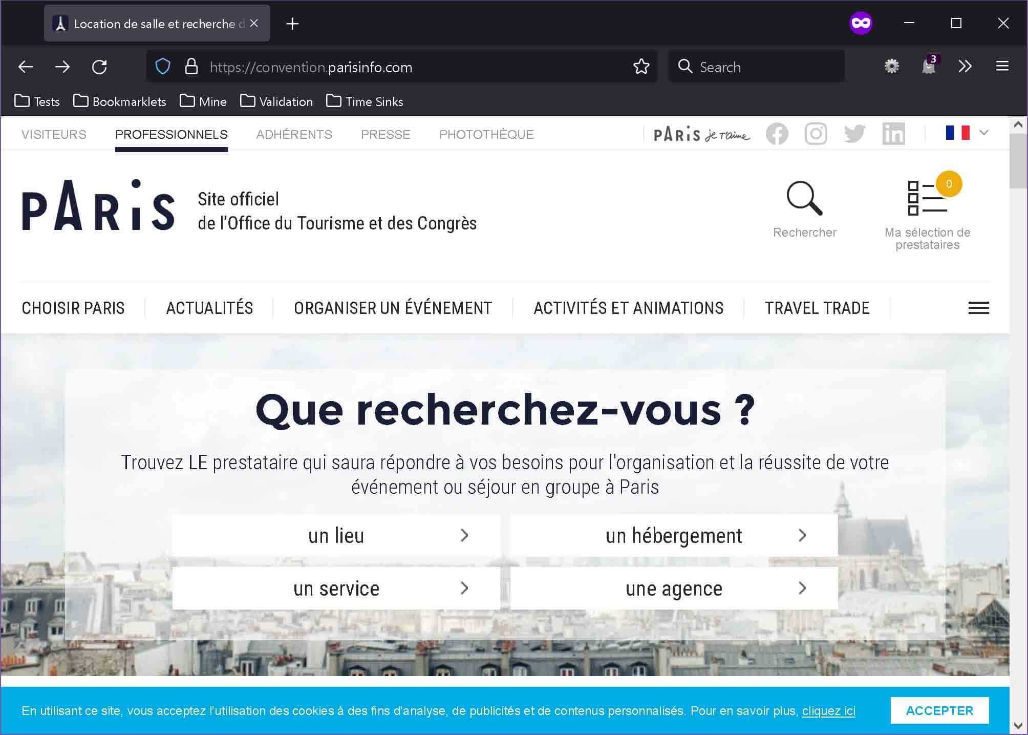 A different Paris Info page using the default site styles of small Arial text in black on white.